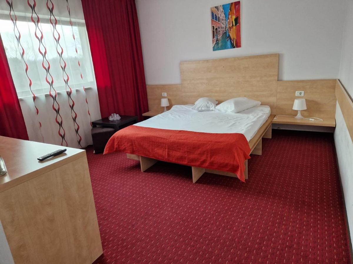 Pensiunea Carpe Diem Râmnicu Vâlcea Exteriör bild