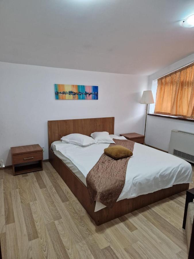 Pensiunea Carpe Diem Râmnicu Vâlcea Exteriör bild