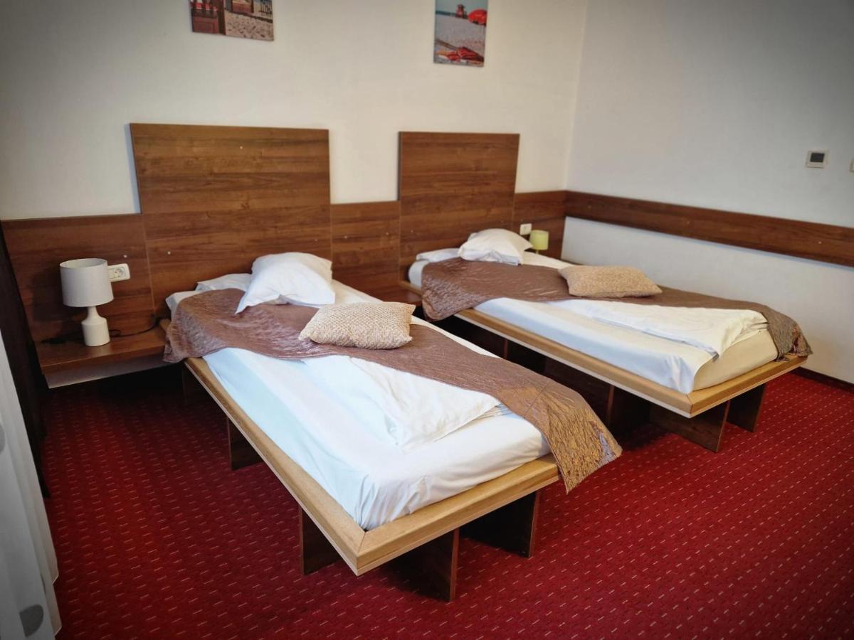 Pensiunea Carpe Diem Râmnicu Vâlcea Exteriör bild