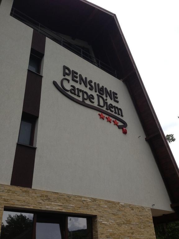 Pensiunea Carpe Diem Râmnicu Vâlcea Exteriör bild