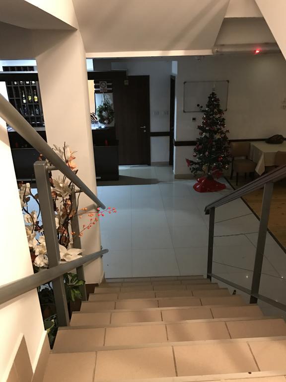 Pensiunea Carpe Diem Râmnicu Vâlcea Exteriör bild