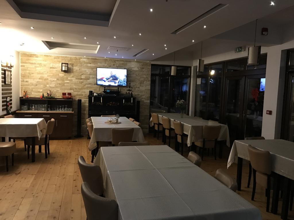 Pensiunea Carpe Diem Râmnicu Vâlcea Exteriör bild