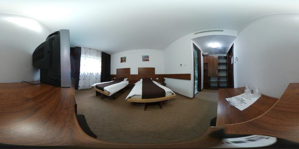 Pensiunea Carpe Diem Râmnicu Vâlcea Exteriör bild